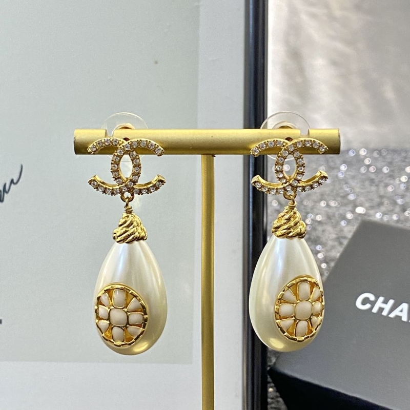 Ch**el earrings